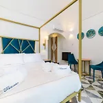 Palazzo Vitagliano 招待所 4*