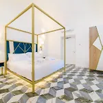Palazzo Vitagliano 招待所 4*